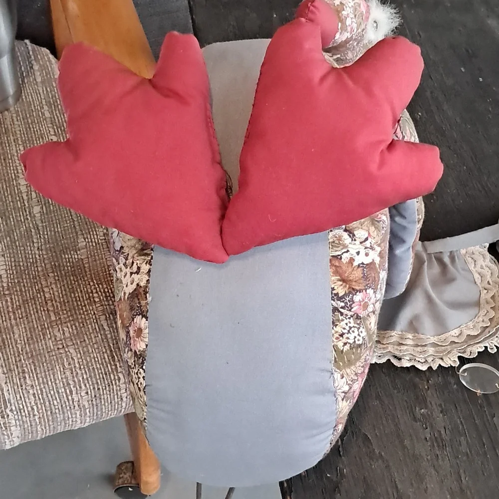 Dusty Old Toys - Picture 9 of 9